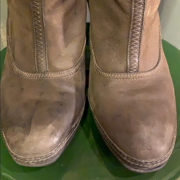 Clarks Artisan brown leather tie back heel boots - Picture 7 of 9